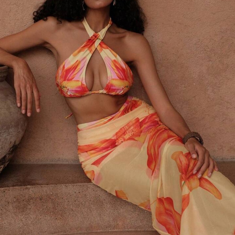 NWOT Floral Halter Bikini Set with Cover Up